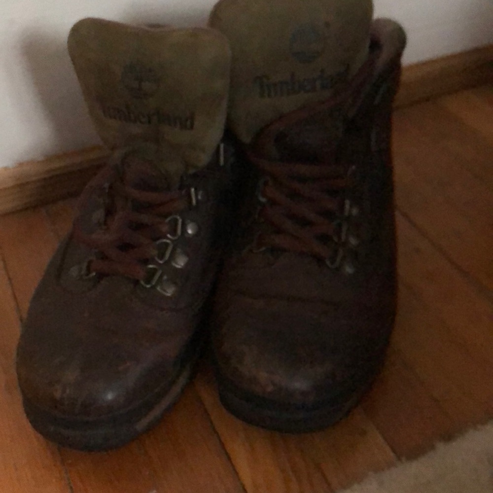 Women’s timberland hiking boots size 8